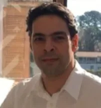 Retrato profissional de Fábio Pozzer - Msc. Arquiteto e Fundador da Seissim